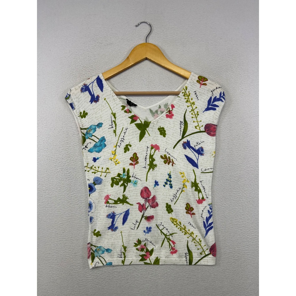 Cottagecore Botanical Talbots Womens Petite P White Floral V-Neck Knit Top